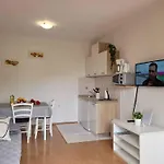 Valbandon, Istia 2